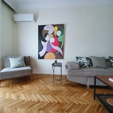 Urban Deluxe