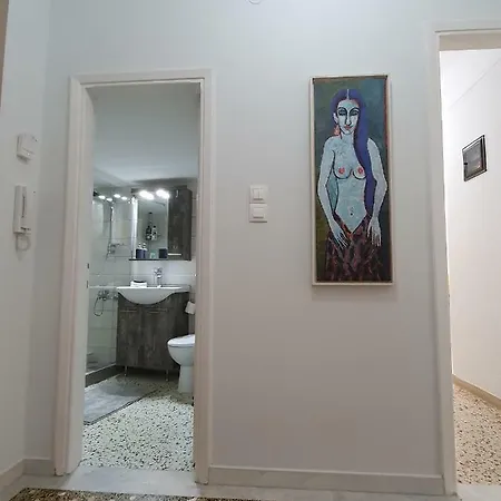 Urban Deluxe Apartment *