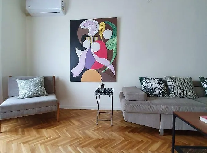 Urban Deluxe